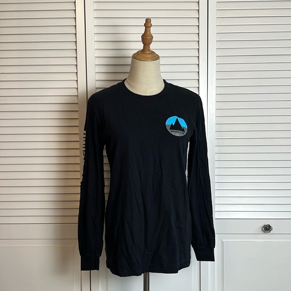 Tops | Northern Climb Tee | Poshmark